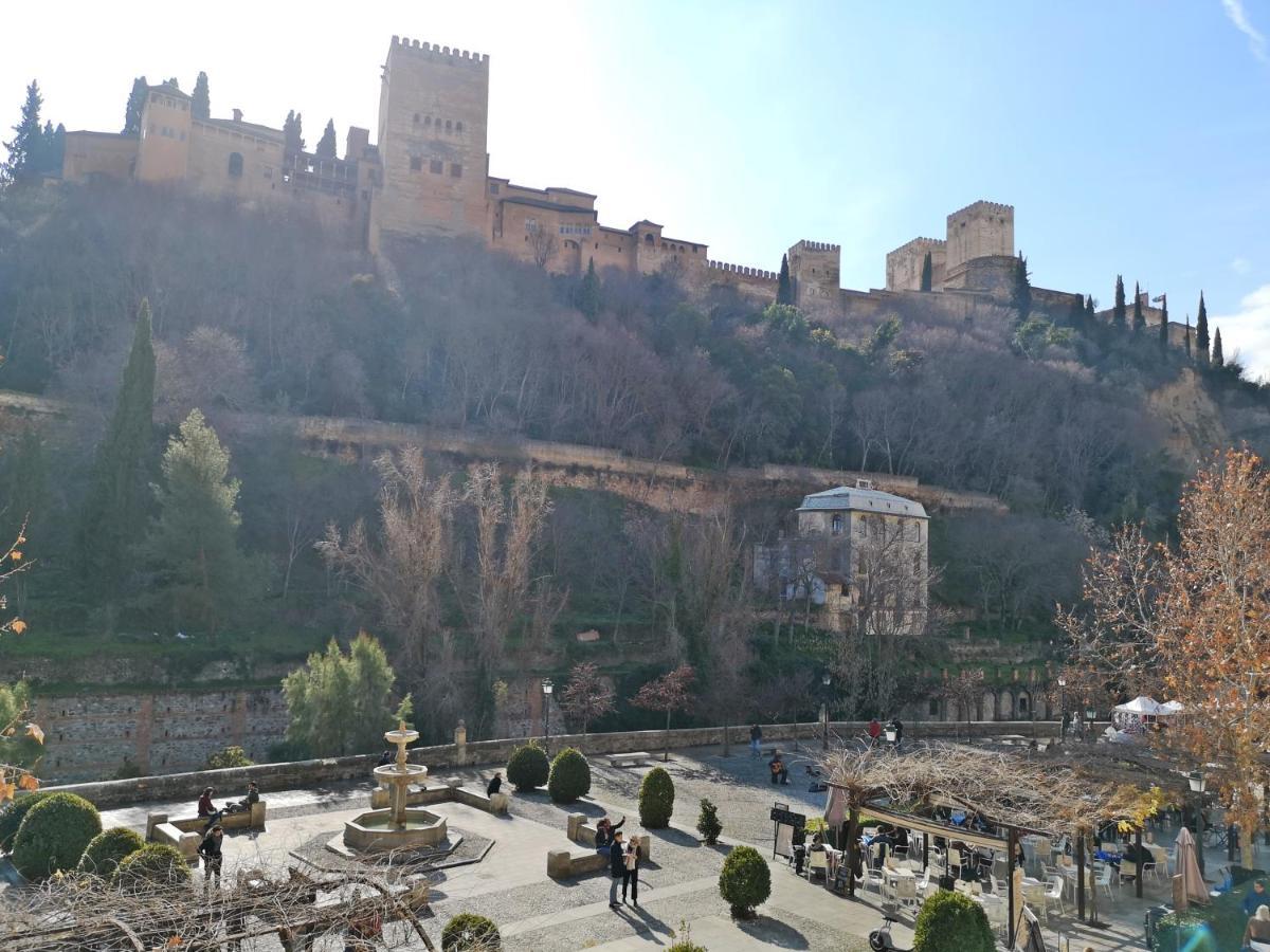 The Nasrid Palace From Your Bed ! グラナダ エクステリア 写真
